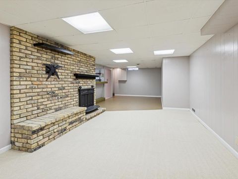 Tiny photo for 1456 W Garfield Street, Davenport, IA 52804 (MLS # 100000060)