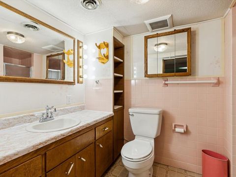 Tiny photo for 1456 W Garfield Street, Davenport, IA 52804 (MLS # 100000060)