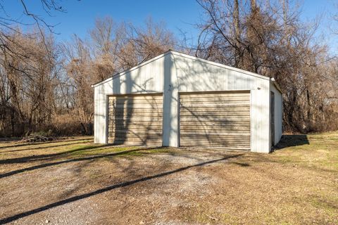 Tiny photo for 517 Koonce Road, Murphysboro, IL 62966 (MLS # 12549460)