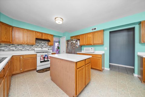 Tiny photo for 258 Silverado Street, Bolingbrook, IL 60490 (MLS # 12591400)