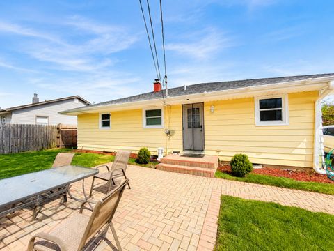 Tiny photo for 2635 W Cheyenne Road, Waukegan, IL 60087 (MLS # 12642858)