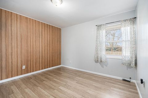 Tiny photo for 218 Mayfield Drive, Streamwood, IL 60107 (MLS # 12590460)