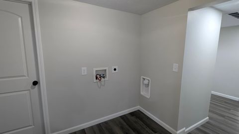 Tiny photo for 720 E Marion Street, Clinton, IL 61727 (MLS # 12612633)