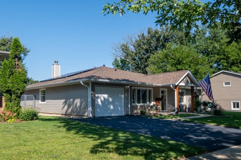 Tiny photo for 7212 Sprucewood Avenue, Woodridge, IL 60517 (MLS # 12751205)