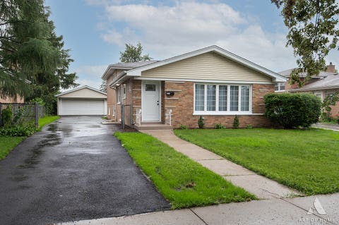 Photo of 6127 W 79th Place, Burbank, IL 60459 (MLS # 12709240)