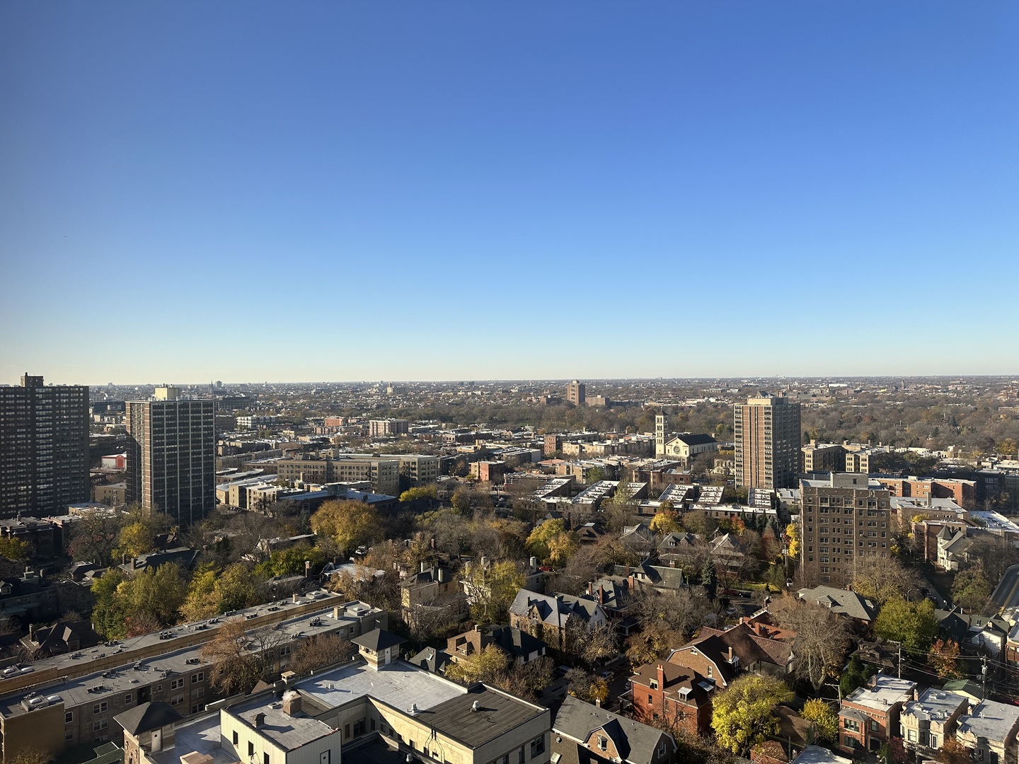 4343 N Clarendon Avenue 2505