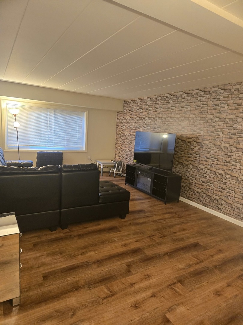 1141 Leavitt Avenue 115