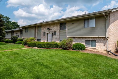 1336-1338 S 14th Street St. Charles IL 60174