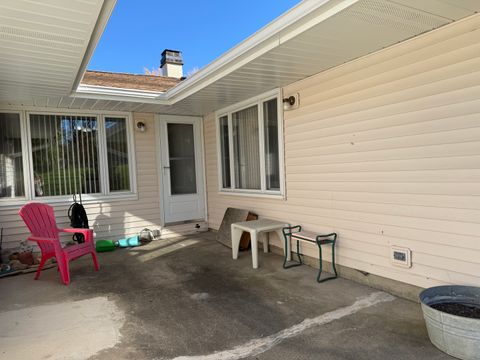 Tiny photo for 612 White Pine Road, Buffalo Grove, IL 60089 (MLS # 12531065)