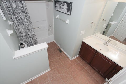 Tiny photo for 44 Lakebreeze Court, Lake Zurich, IL 60047 (MLS # 12735406)