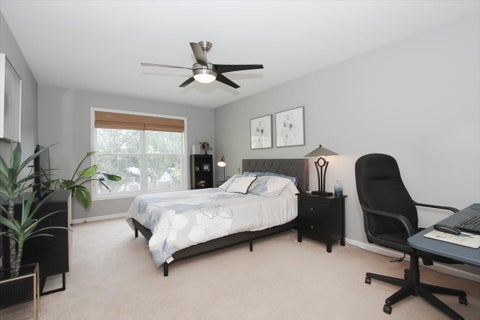 Tiny photo for 44 Lakebreeze Court, Lake Zurich, IL 60047 (MLS # 12735406)