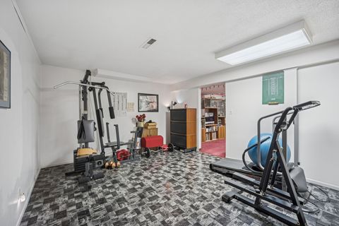 Tiny photo for 245 Little John Court, Bartlett, IL 60103 (MLS # 12485617)