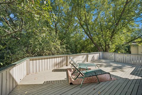 Tiny photo for 245 Little John Court, Bartlett, IL 60103 (MLS # 12485617)