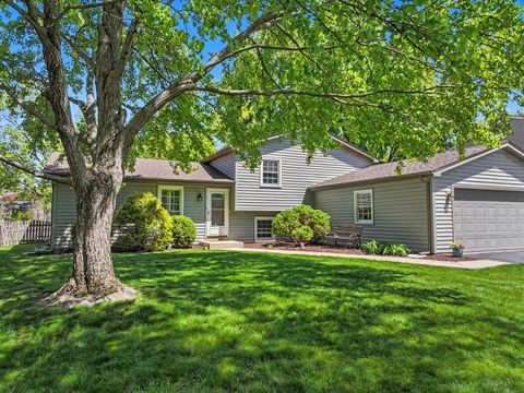 Photo of 405 Carriage Hill Road, Naperville, IL 60565 (MLS # 12645693)