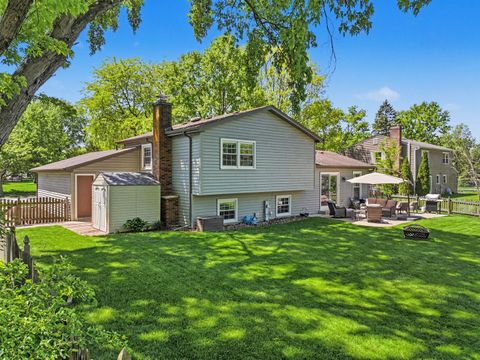 Tiny photo for 405 Carriage Hill Road, Naperville, IL 60565 (MLS # 12645693)
