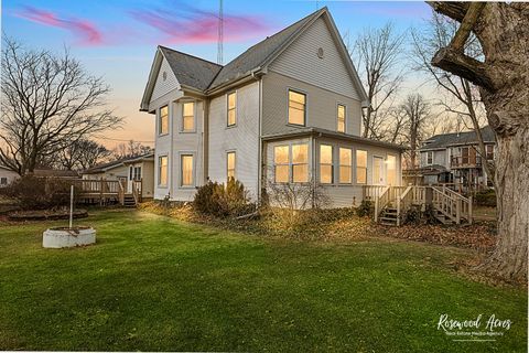 123 E Park Street Chebanse IL 60922