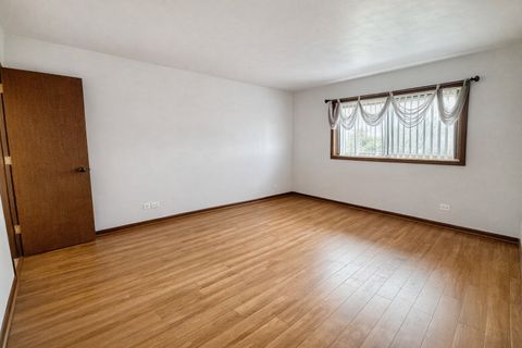 Tiny photo for 7925 Paxton Avenue #3B, Tinley Park, IL 60477 (MLS # 12612146)