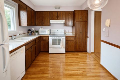 Tiny photo for 7925 Paxton Avenue #3B, Tinley Park, IL 60477 (MLS # 12612146)