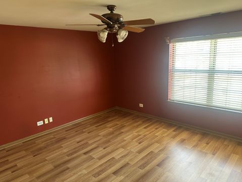 Tiny photo for 12 TRUMAN Court #B, Streamwood, IL 60107 (MLS # 12550289)