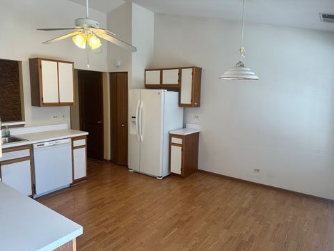 Tiny photo for 12 TRUMAN Court #B, Streamwood, IL 60107 (MLS # 12550289)