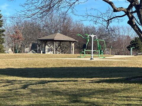 Tiny photo for 12 TRUMAN Court #B, Streamwood, IL 60107 (MLS # 12550289)