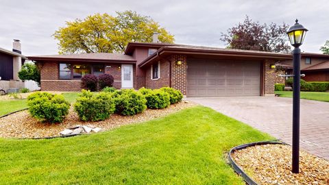 Photo of 15505 OROGRANDE Drive, Oak Forest, IL 60452 (MLS # 12624767)