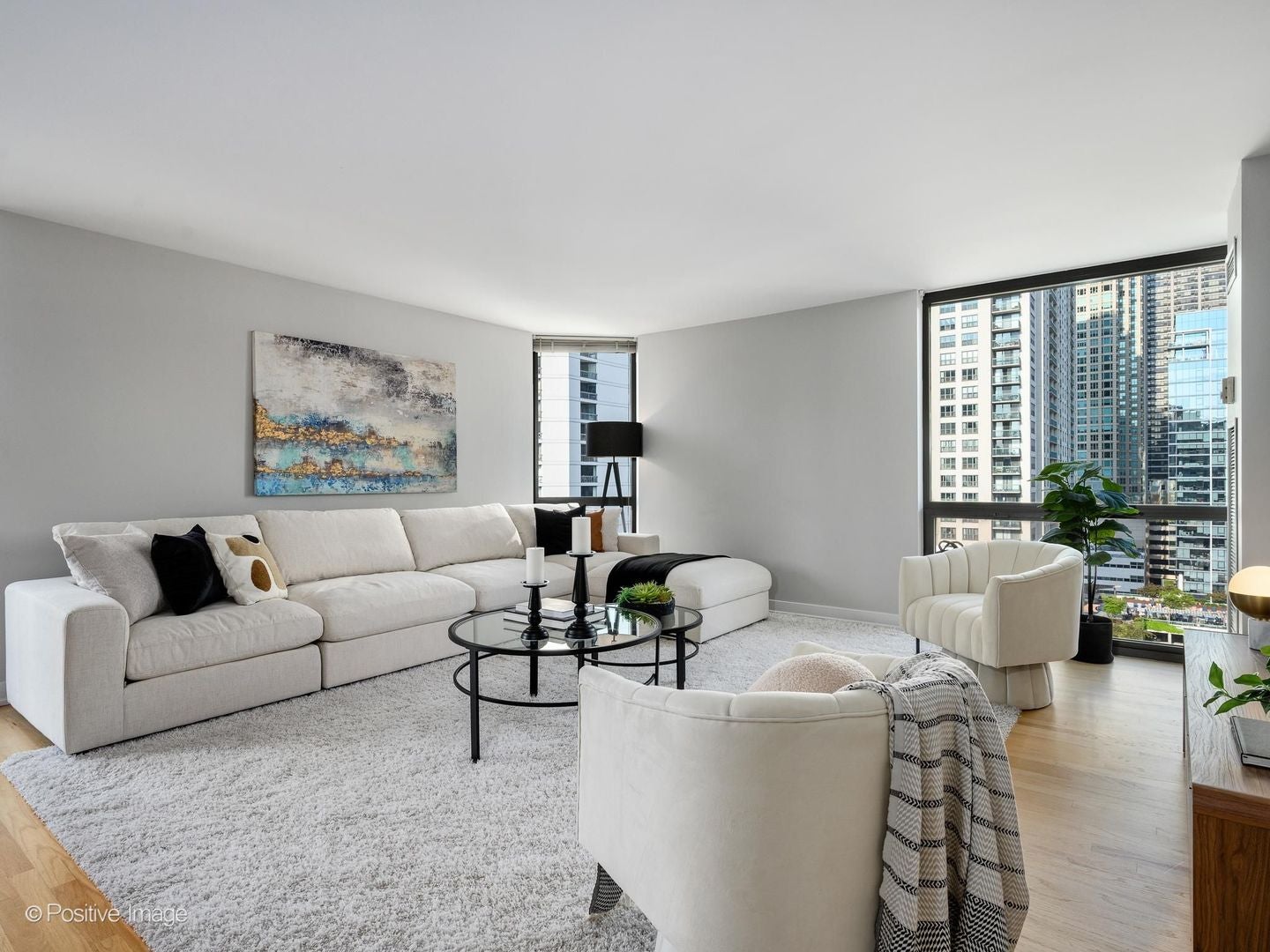 70 W Huron Street 1602