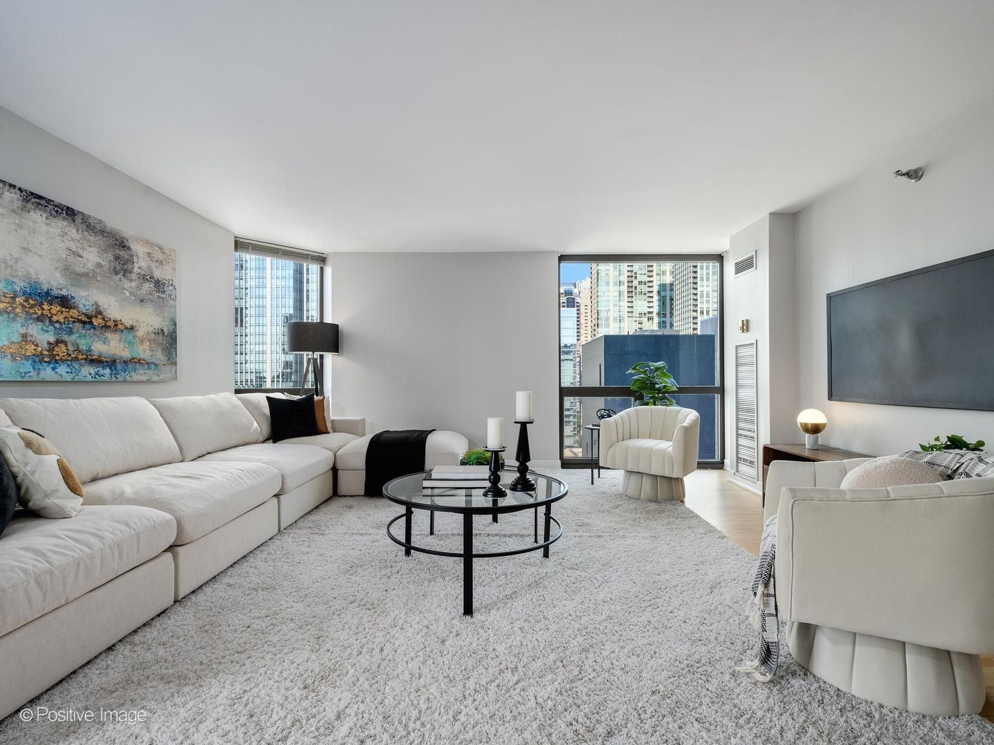 70 W Huron Street 1602