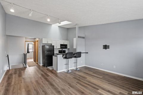 Tiny photo for 4015 LILLIE Avenue #108, Davenport, IA 52806 (MLS # QC4269963)