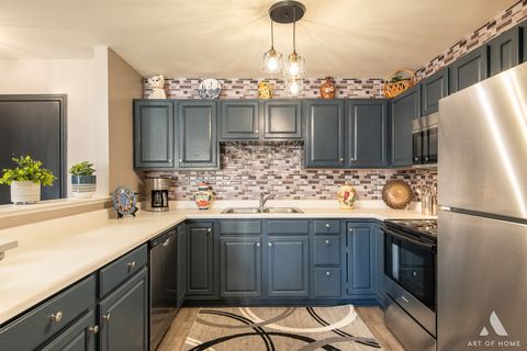 Tiny photo for 801 N McLean Boulevard #324, Elgin, IL 60123 (MLS # 12566083)