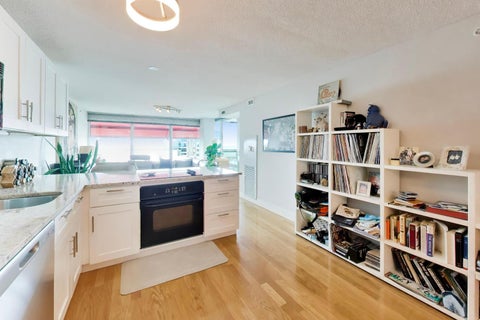 Tiny photo for 800 Elgin Road #1419, Evanston, IL 60201 (MLS # 12752680)