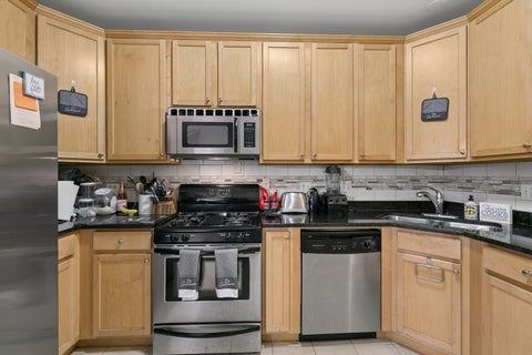 Tiny photo for 4426 S Calumet Avenue, Chicago, IL 60653 (MLS # 12756762)
