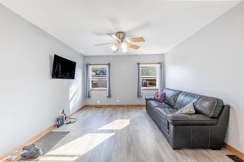 Tiny photo for 11017 S Campbell Avenue, Chicago, IL 60655 (MLS # 12490109)