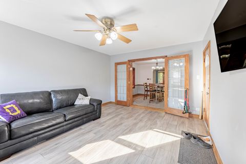 Tiny photo for 11017 S Campbell Avenue, Chicago, IL 60655 (MLS # 12490109)
