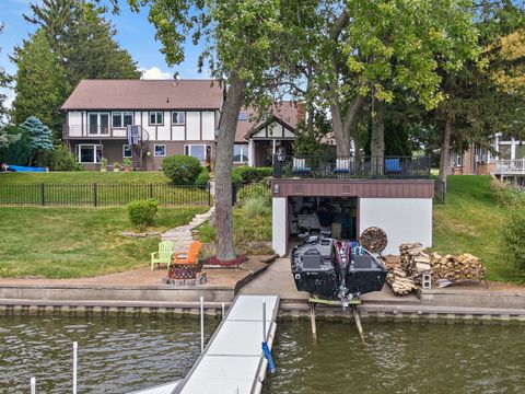 Tiny photo for 1606 Gregden Shores Drive, Sterling, IL 61081 (MLS # 12417157)