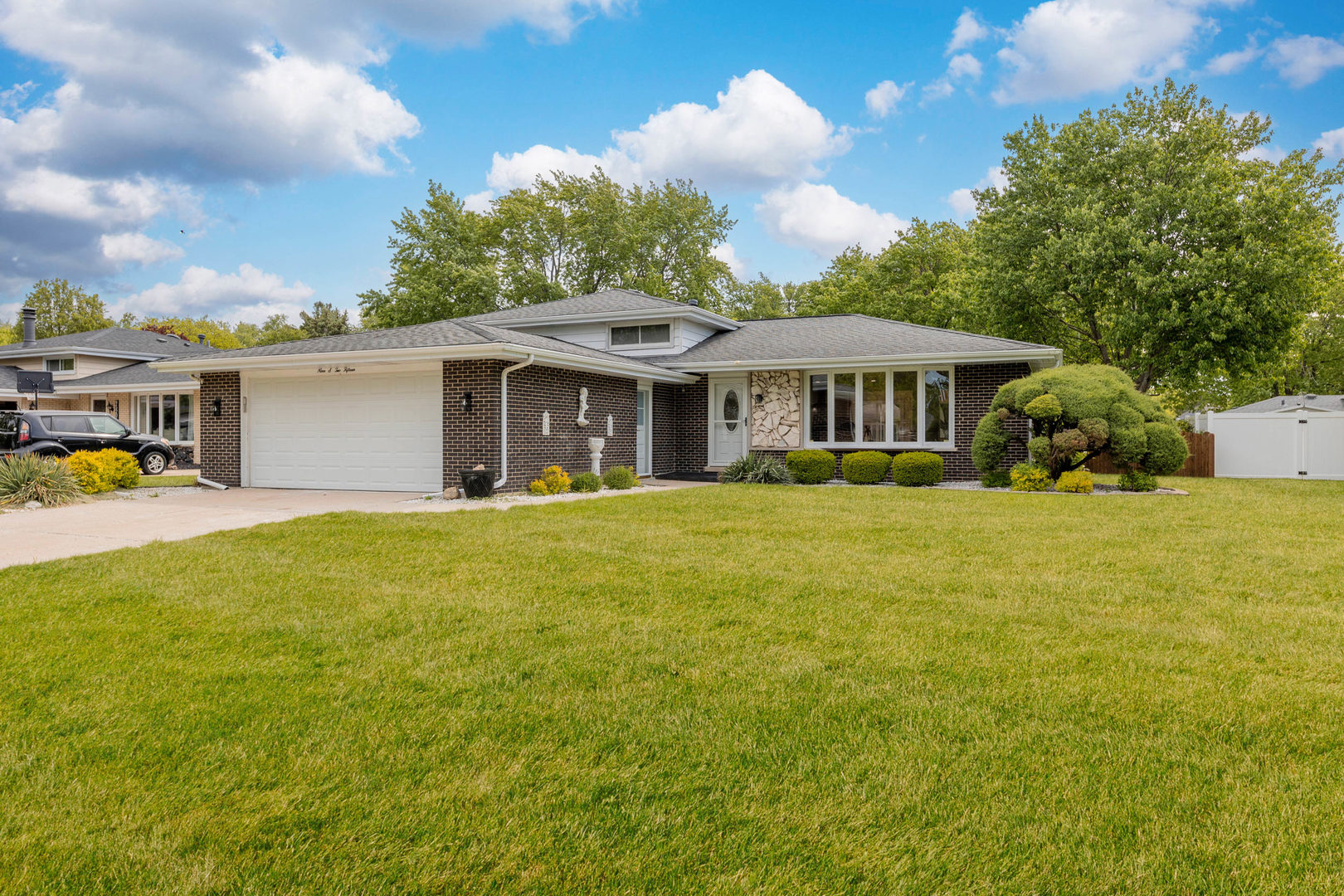 9S215 Florence Avenue