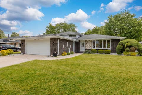 Photo of 9S215 Florence Avenue, Downers Grove, IL 60516 (MLS # 12701301)
