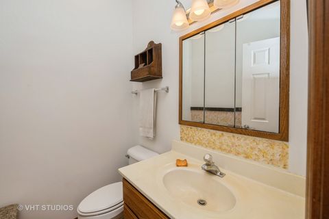Tiny photo for 1016 Castleton Court, Grayslake, IL 60030 (MLS # 12693121)