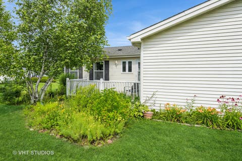 Tiny photo for 1016 Castleton Court, Grayslake, IL 60030 (MLS # 12693121)