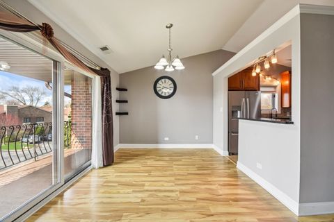 Tiny photo for 8218 Cobblestone Drive #3D, Palos Hills, IL 60465 (MLS # 12609180)