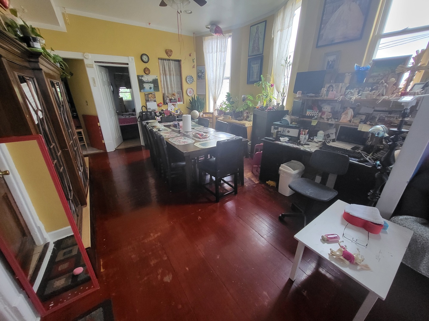 817 N KOLIN Avenue
