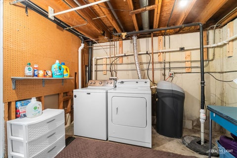 Tiny photo for 541 Dean Drive, South Elgin, IL 60177 (MLS # 12775622)