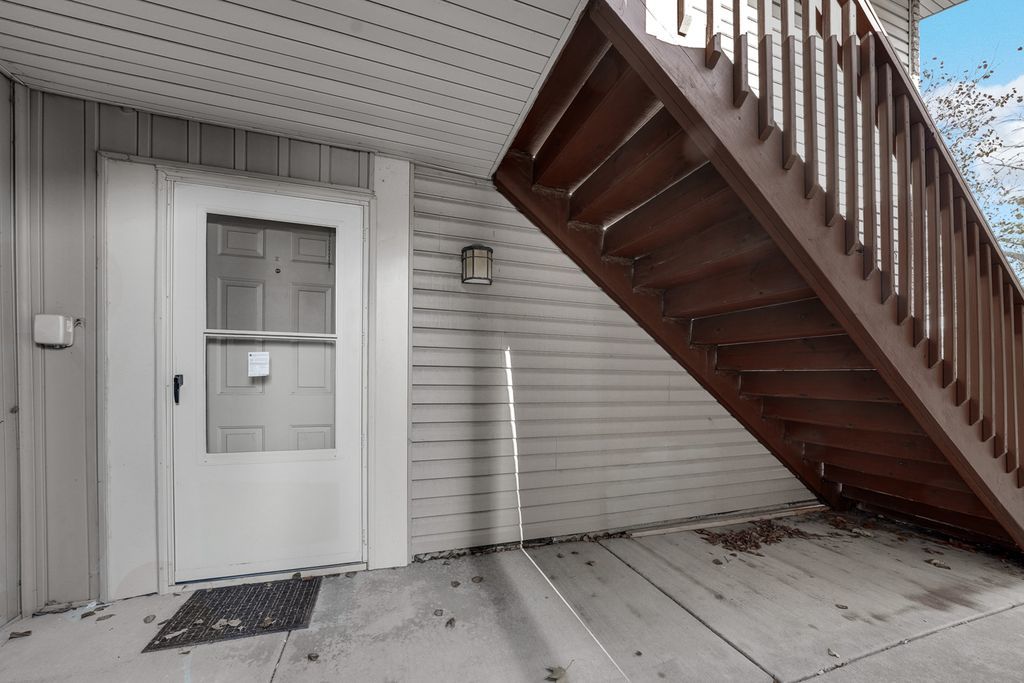 1335 GIFFORD Court A