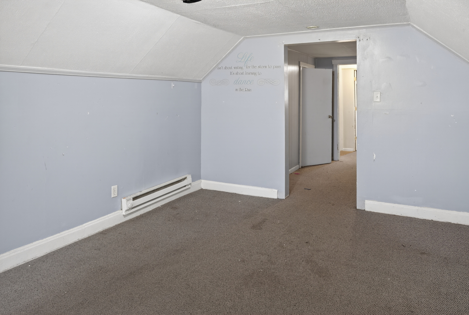 8106 S Burnham Avenue