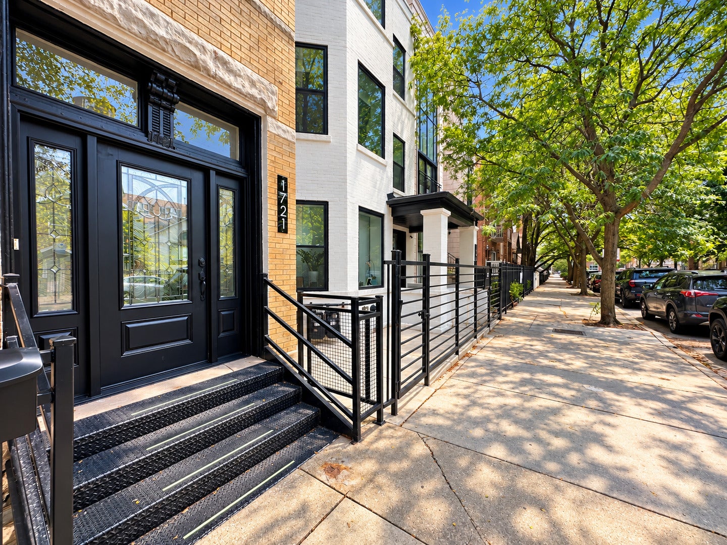 1721 W Pierce Avenue 2