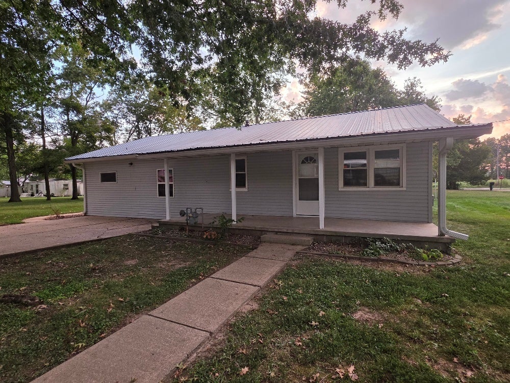 400 S Rea Avenue