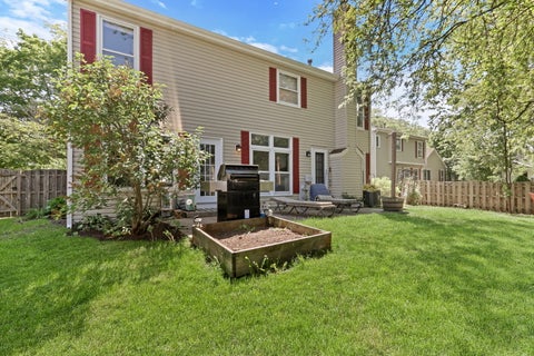 Tiny photo for 90 Southfield Drive, Vernon Hills, IL 60061 (MLS # 12679247)