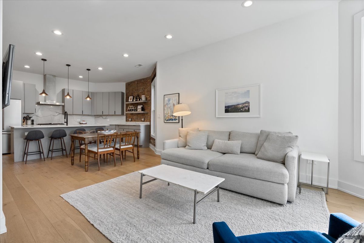 3432 W Belden Avenue 1