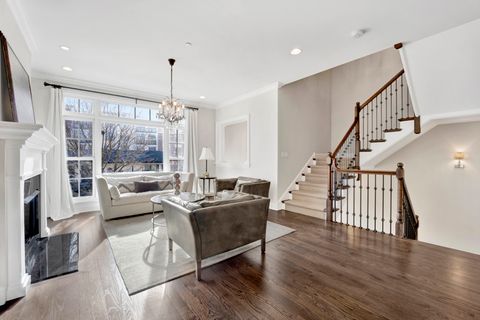 Tiny photo for 460 PENNSYLVANIA Avenue #C, Glen Ellyn, IL 60137 (MLS # 12489369)