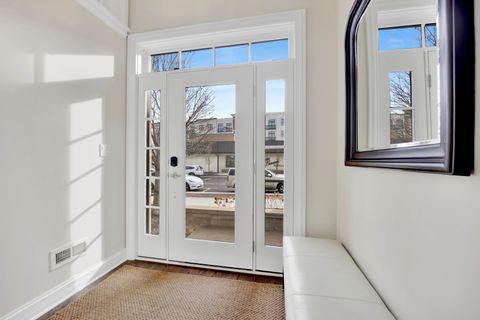 Tiny photo for 460 PENNSYLVANIA Avenue #C, Glen Ellyn, IL 60137 (MLS # 12489369)